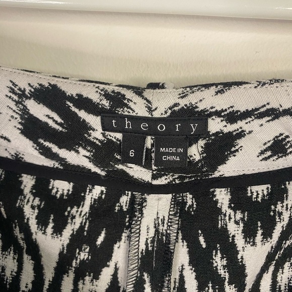 Theory Black and White Dress Shorts With Skirt Front Size 6 Preppy Classic - Picture 5 of 13